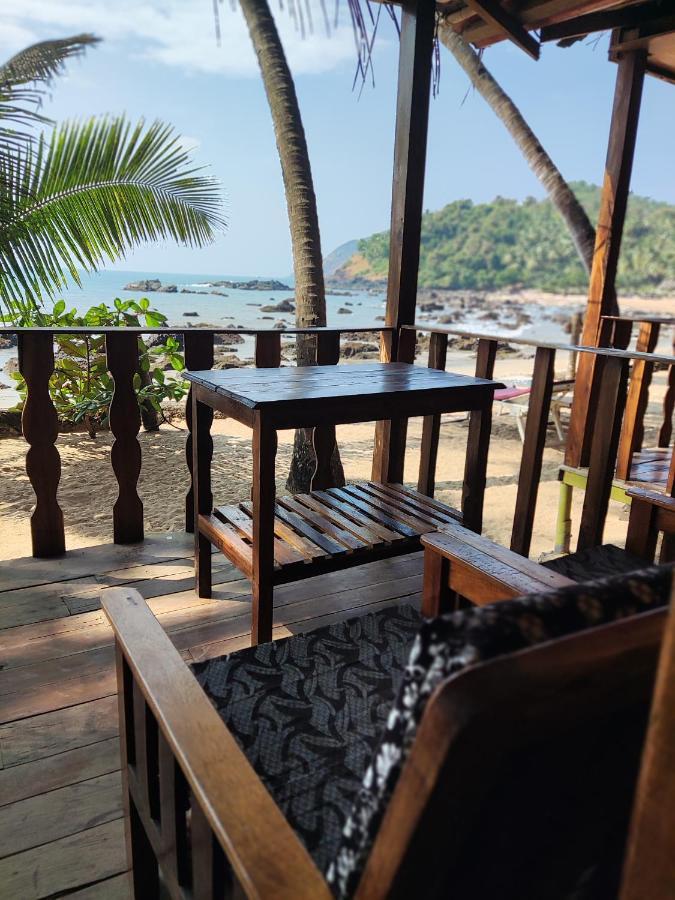 Cola Sea Front Cottage Little Khola מראה חיצוני תמונה